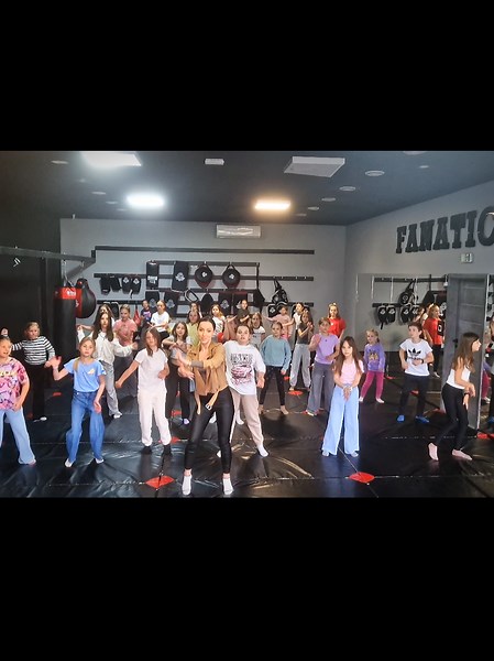 #dancetrend #dance #tiktok #fanaticdance #fanaticgym #dancers