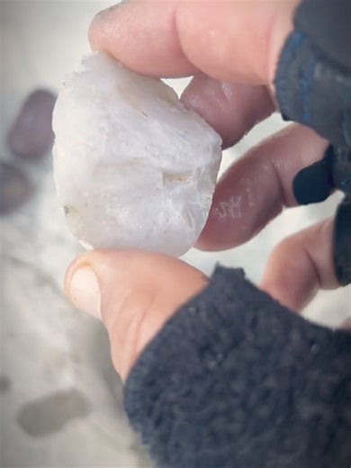 Exploring the Beauty of Gold, Jade, and Diamonds