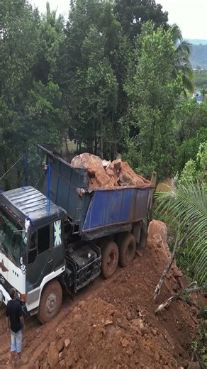 EP.215 Amazing! 15T Unloading Big Stone & Dozer Pushing on the Mountain #pnmachines