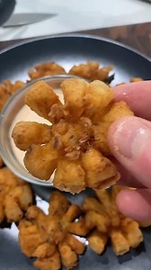 Why would you ever make onion rings whe you can make mini blooming onions? #deliciousfood #cooking #onionrings #easyrecipe | Josh Elkin