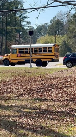 Bus 11-588 with a engine fan on