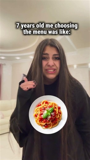 POV: WHEN THE FOOD IS READY! 🍔🏃‍♀️#cooking #povmemes #funny #shorts