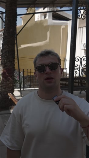 What is RTB (Real-Time Bidding) and how does it actually work in programmatic advertising? In this video, I break down what happens in the milliseconds before an ad appears on your screen. We’re talking real-time auctions, data-driven targeting, and how DSPs and SSPs battle it out behind the scenes. Understand the engine behind modern digital advertising without the jargon. #RTB #RealTimeBidding #ProgrammaticAdvertising #AdTech #MarTech #DigitalMarketing #OnlineAdvertising #MediaBuying #Programm