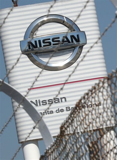 Renault, Nissan deepen ties in bid to survive