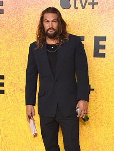 Jason Momoa just posed basically naked in new Instagram snaps