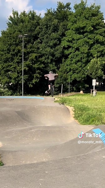 MTB Tricks at Hombruch Skatepark: A Thrilling Showcase