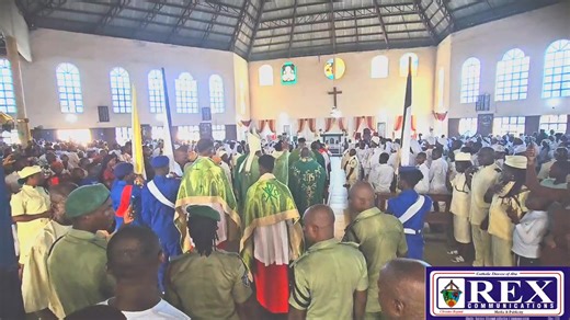 Video Exceprts: St Mary Catholic Church Komkom Oyigbo Rivers State, led by by Rev Fr Bonaventure Akwarandu, receives Bishop Echema on his Pastoral visit Sunday, 1st February 2026 Highlights: ...Eucharistic Celebration ...Confirmation of 430 Candidates ...Welcome Address ...Grand Reception of the Bishop ...Admonition and Advice from the Bishop #rexnewspaper #rexcommunications #REXNEWS #catholicdioceseofaba | Rex Communications, Catholic Diocese of Aba