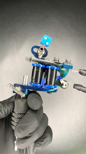 Coil tattoo machine for lining