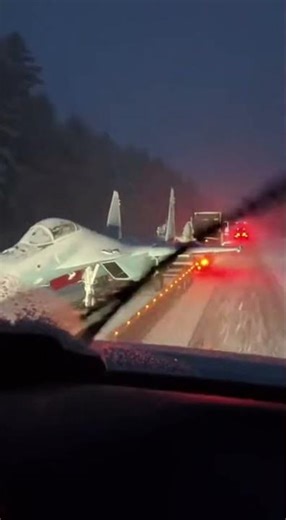 Snowy Convoy Chaos ✈️ #Su35 #Shorts