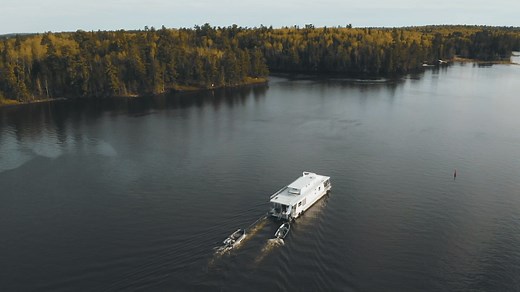 8.3K views · 105 reactions | Rent a houseboat on Lake of the Woods for your next family vacation, reunion, fishing trip or couples getaway! houseboatadventures.com | Ontario's Sunset Country | Facebook