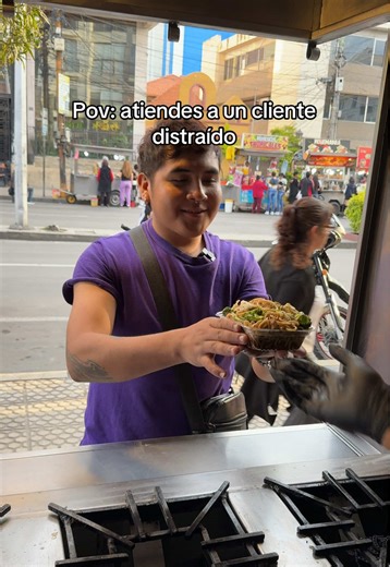 Aunque no crean si atendemos caseritos así 😂 #comidarapida #humor #ratatouille #cochabamba #cochabamba_bolivia🇧🇴