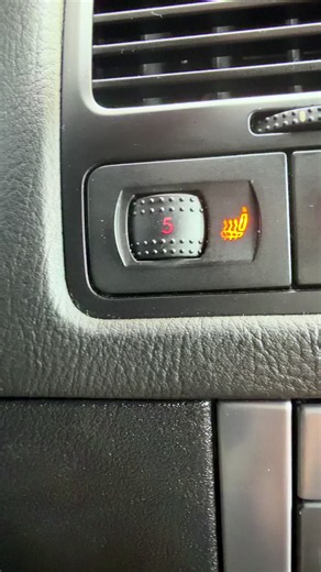 Start to Getting Cold out its time for the Seat Warmers… #volkswagen #golfmk4gti #seatwarmer #oemplus #vw