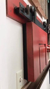 The ideal solution for eliminating the space between the wall and your barn door, reducing noice, diminishing light, and adding privacy! Our Barn Door Privacy Sweep can easily be attached to any barn door for those spaces that require just a little more privacy! Product is tagged! 🛍 . . . . . #barndoor #barndoorgadgets #barndoorhardware #privacy #noserecutions #barndoorfeatures #newfeature #barndoordesigns #homedecor #homeimprovement #homerenovatoins #improvment #sweep #doorsweep #door #interio