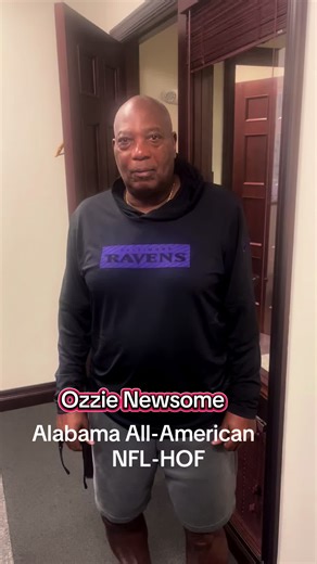 The Wizzard of Oz. TE Ozzie Newsome NFL-HOF