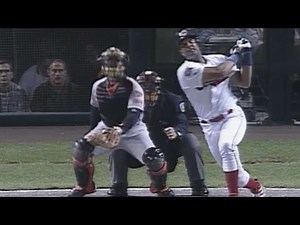 1997 ALCS Gm4: Alomar hits a two-run homer in 2nd