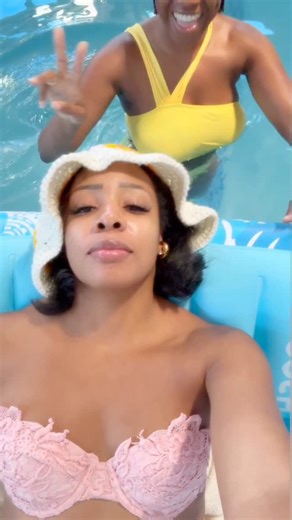 ✨ A journey inward awaits. ✨ . Sound Bath experiences return to Salamander Spa DC in partnership with Sounds of Gratitude. . 💧 Release tension as the water supports your body in effortless stillness. . 🎶 Absorb healing vibrations as sound travels deeper through water. . 🧘🏽 Float into serenity as your mind and spirit find centering. . . Reserve your space through the link in bio and allow sound to move through you. . . #SalamanderSpa #SoundsofGratitude #SoundBath #Float #Serenity #SingingBowl