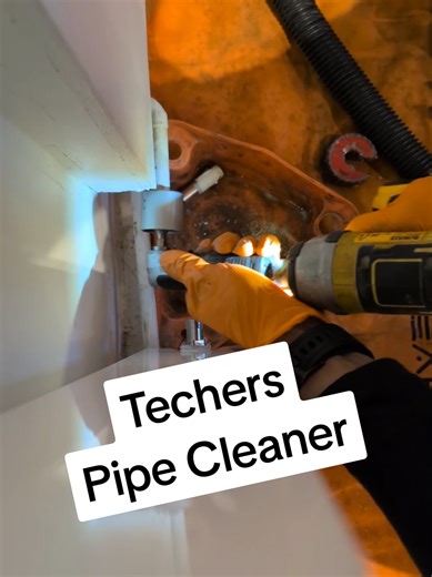 Techers 15mm pipe cleaner 👌🏾 Yes the brushes wear out over time, yes you can use abrasive strips, yes you can use a different type of pipe cleaning tool, but they are ALL consumables. You can get replacement brushes for the pipe cleaner (just like you can buy more abrasive strips, and throw your other pipe cleaning tool away and buy a new one). It is a CONSUMABLE product. It WILL wear out over time. You can buy REPLACEMENT brushes. It does what it's meant to and serves it's purpose 👌🏾 #coppe