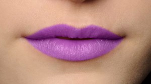 Photoshop Tutorial: LIPS! Great Way to Change Lip Color