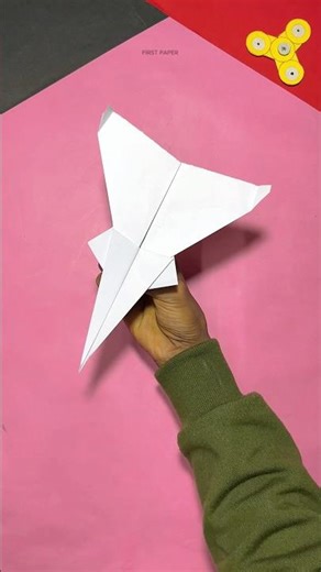 World’s FASTEST Paper Jet Plane 😳 #shorts #youtubeshorts