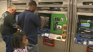MetroCard vending machines accepting cash only today