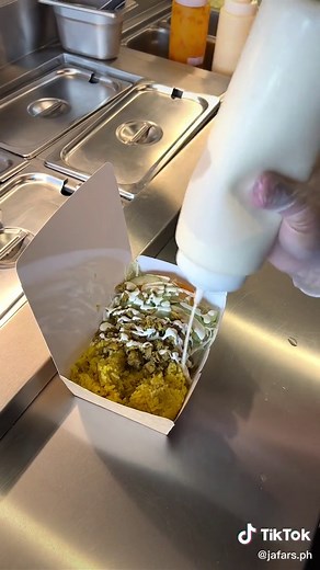 Delicious Jafar's Chicken Classic Rice with Garlic Sauce