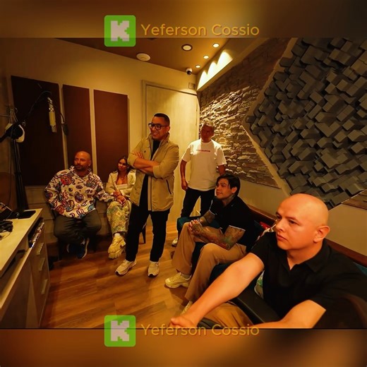 Pipe Peláez abre su corazón a Yeferson Cossio ❤️ nos muestra su estudio y revela anécdotas inéditas, Pipe Peláez nos abre las puertas de su estudio musical y comparte detalles nunca antes contados sobre su carrera, sus inicios, sacrificios y los momentos más importantes de su vida como artista. 🎶 En esta entrevista exclusiva, el cantautor colombiano habla sin filtros sobre la inspiración detrás de sus grandes éxitos, sus proyectos futuros y cómo ha mantenido los pies en la tierra a pesar de la 