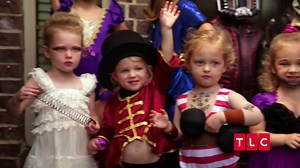 242K views · 3K reactions | How cute are the girls' Halloween costumes?! Go trick-or-treating with the Busbys on tomorrow's #OutDaughtered season premiere at 9/8c! | OutDaughtered | Facebook