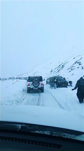 Chasing snow and snowfall, feeling those chill vibes! ❄️🌨🥶 #Snow #Snowfall #Vibes