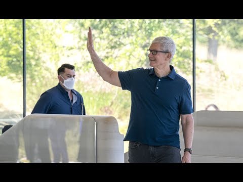 Another Apple Exec Mulls Exit Amid Leadership Exodus