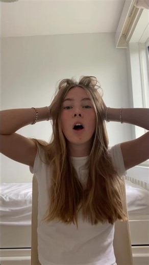 songs to add to your fall playlist 🧸 #ootd #music #playlist #fall #taylorswift #cosy #fallplaylist