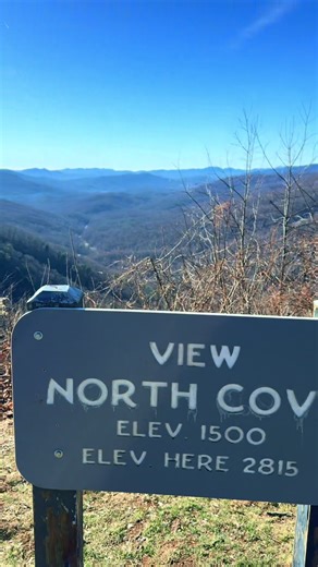 Exploring the Scenic Blue Ridge Parkway Views
