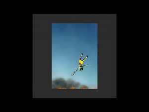 Yeah Yeah Yeahs - Spitting Off the Edge of the World (feat. Perfume Genius)