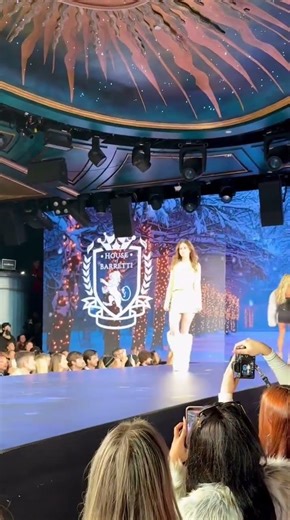 JC Model Ava rocks the runway again during another season of NYFW! 💛💫