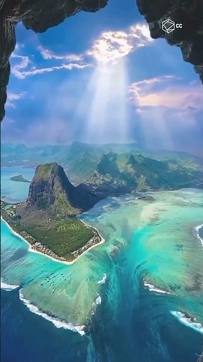 La sorprendente cascada submarina de la isla de Mauricio #shortsvideo