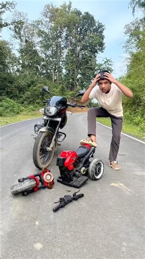 Pulsar 125cc in black colour 2024 Vs bullet bike crush unboxing 😍