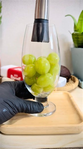 Best Green Grape Slush Recipe 🍇✨ Easy & Delicious ! #greengrapejuice #foodshorts #drinks