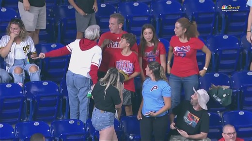 Phillies “Karen” snatches home run ball from boy