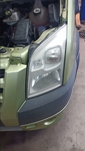 How change front light bulb ford transit mk7