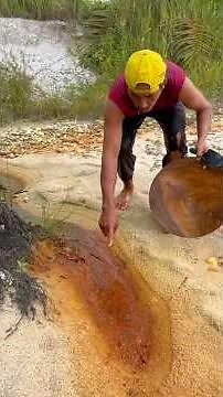 discovery of millions of gold dust in a dry, rusty river