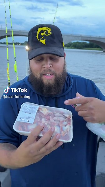 Don’t have time to bait fish before or after work? Don’t want to spend a bunch of money on eel or other expensive baits. Get you some chicken gizzards and strawberry jello 🔥🔥