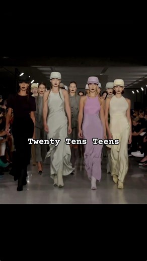 90s supermodels vs 2010s teens #gigi #bella #kaiagerber #naomicampbell #versace #maxmara