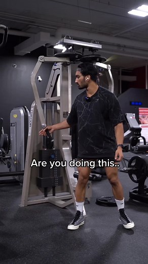 Train Like a Pro ⚠️ #machine #pecs #chest