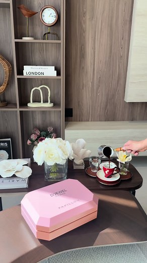 عطر D'JEWEL الجديد — عبير جملكِ وجوهرتكِ الثمينة