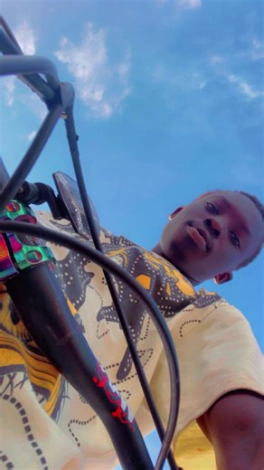 Vidéos de Fallou@234🥰🥰 (@lom.fallou) avec original sound - Lyrics Shine