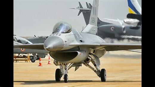 The Intense Speed and Agility of the F16 Fighter Jet