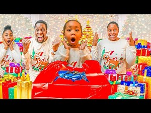 UNBOXING THE BEST CHRISTMAS PRESENTS EVER!!