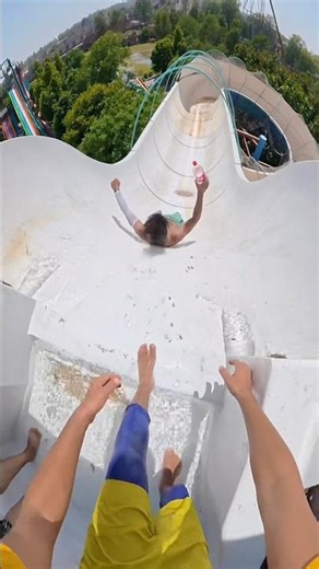 Bella ciao parkour crazy waterslide pov