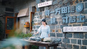 13 reactions | On Pingtan Island in South China's Fujian province, a series of iconic stone houses resembles "fortresses" from a distance. These resilient structures are built to withstand fierce winds and storms. For the people of Pingtan, stone symbolizes home—a foundation of stability and livelihood. #Fujian #Pingtan #Travel #RefreshingFujian Amazing China Travel in China Beautiful places in China | Hola Fujian | Facebook