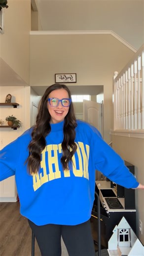 Jennifer Galati on Instagram: "#PairPartner I love matching my glasses based on the vibes for the day with @paireyewear 👓 use code JENGALATI15 for 15% off your first pair! I chose the Murphy frames and absolutely love them!"