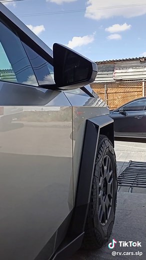 cybertruck 😮‍💨 #tesla #fyp #cyberpunk #cybertruck #fyppppppppppppppppppppppp #carros #camionetas #mexico🇲🇽 #slp @Clean Car Studio